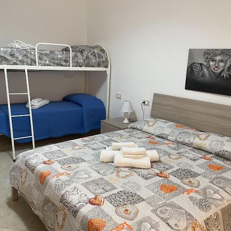 Casa Vacanze Sicily Homeアヴォラ エクステリア 写真